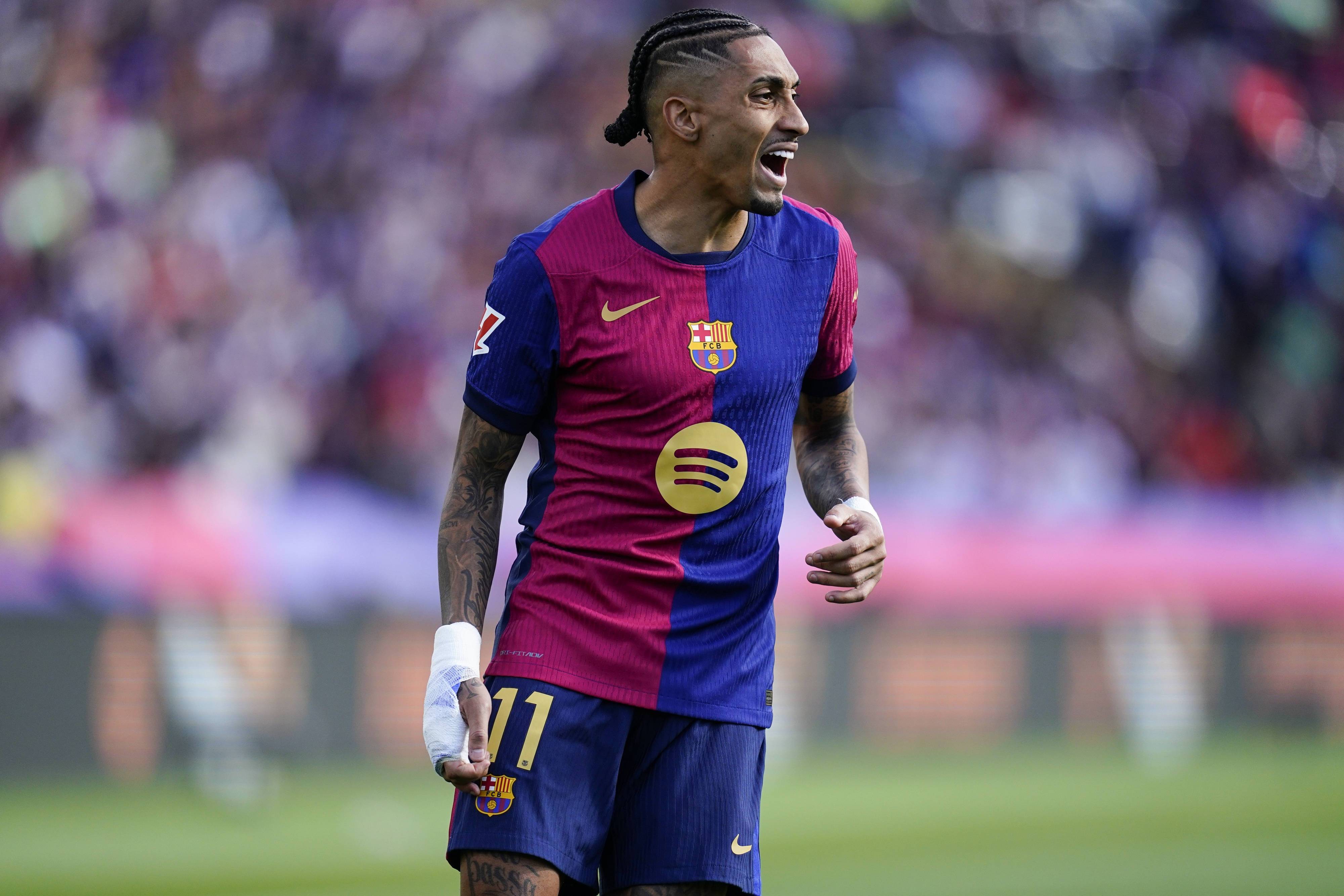 本赛季欧冠拉菲尼亚已送出8助攻，只有菲戈单赛季助攻数比他更多