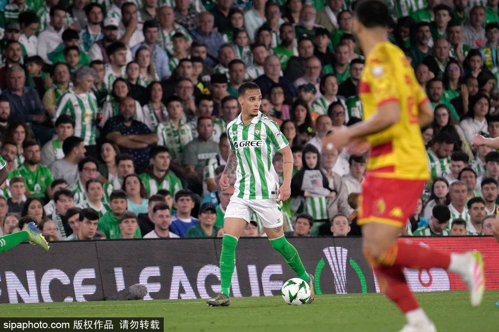 西甲豪门询价曼联弃将，贝蒂斯希望留下状态火热的巴西边锋