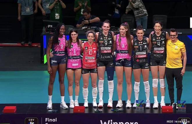 朱婷缺阵欧排联夺冠封面，球迷纷纷心疼不已。