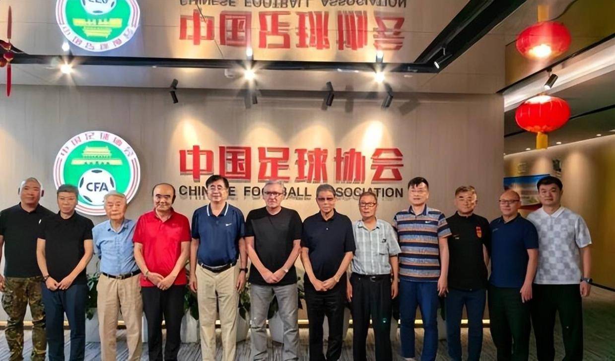 喜讯！邵佳一将在本赛季赶赴德甲为国足运作新归化大鱼入籍，值得期待